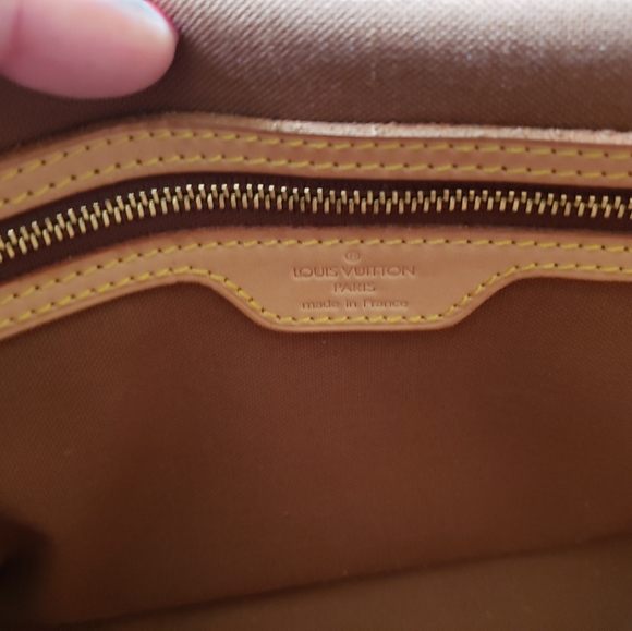 Vintage LV Bag - Picture 7 of 8